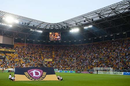 Bilder aus dem Dynamostadium